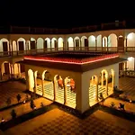 Hotel Surya Vilas Palace