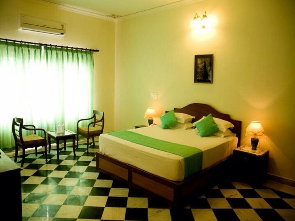 Hotel Surya Palace 4*