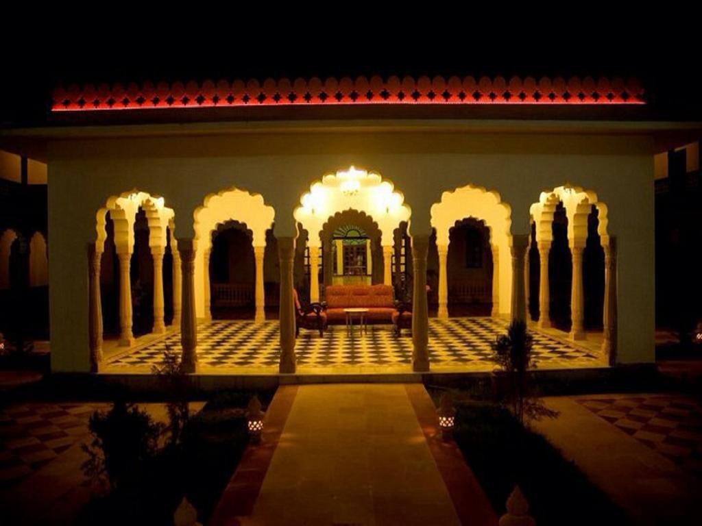 Surya Palace Hotel