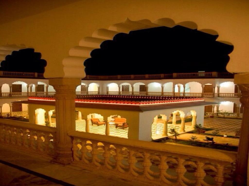 Surya Palace Hotel