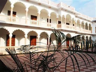 Surya Palace Hotel